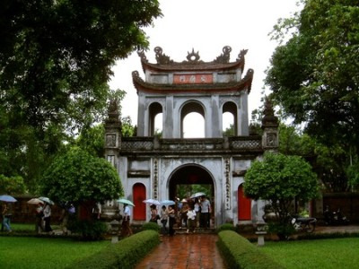 Main entrance to Temple of Literature