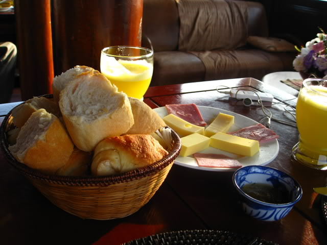 Breakfast on boat