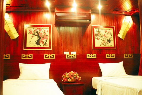 Lagoon Explorer Twin cabin